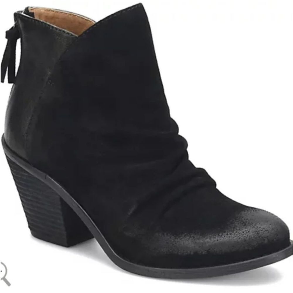NWT Softt Teyton  Mixed Leather ankle booties western size‎ 9.5